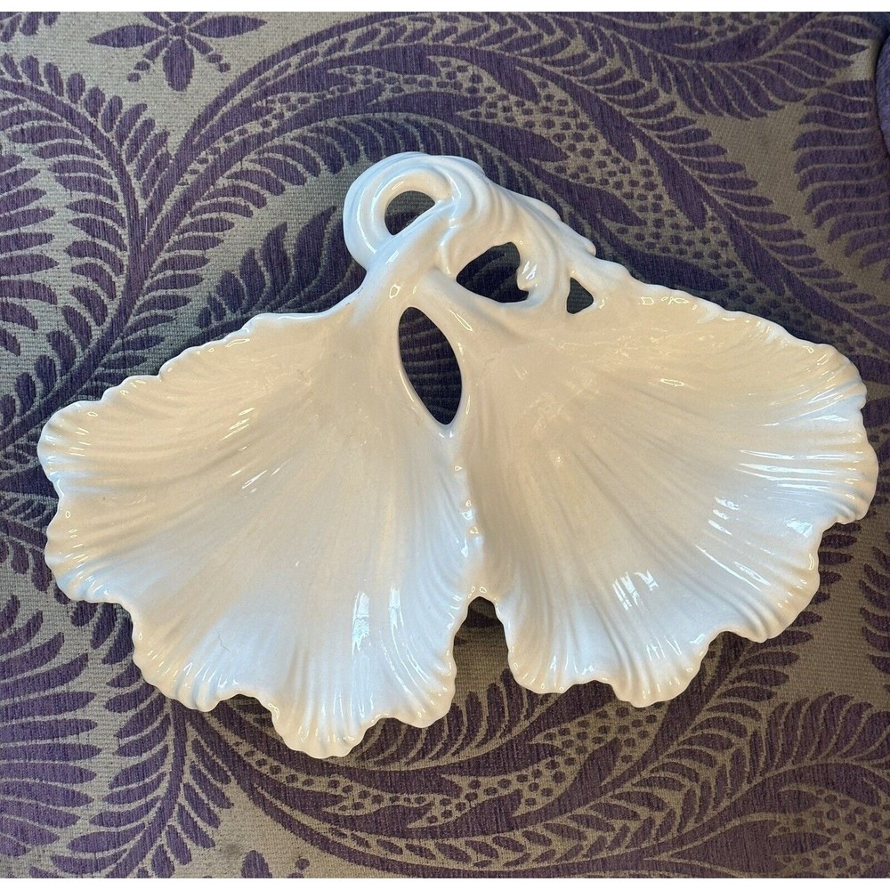Vintage California Pottery Whittier Potteries White Two Leaf Dish USA